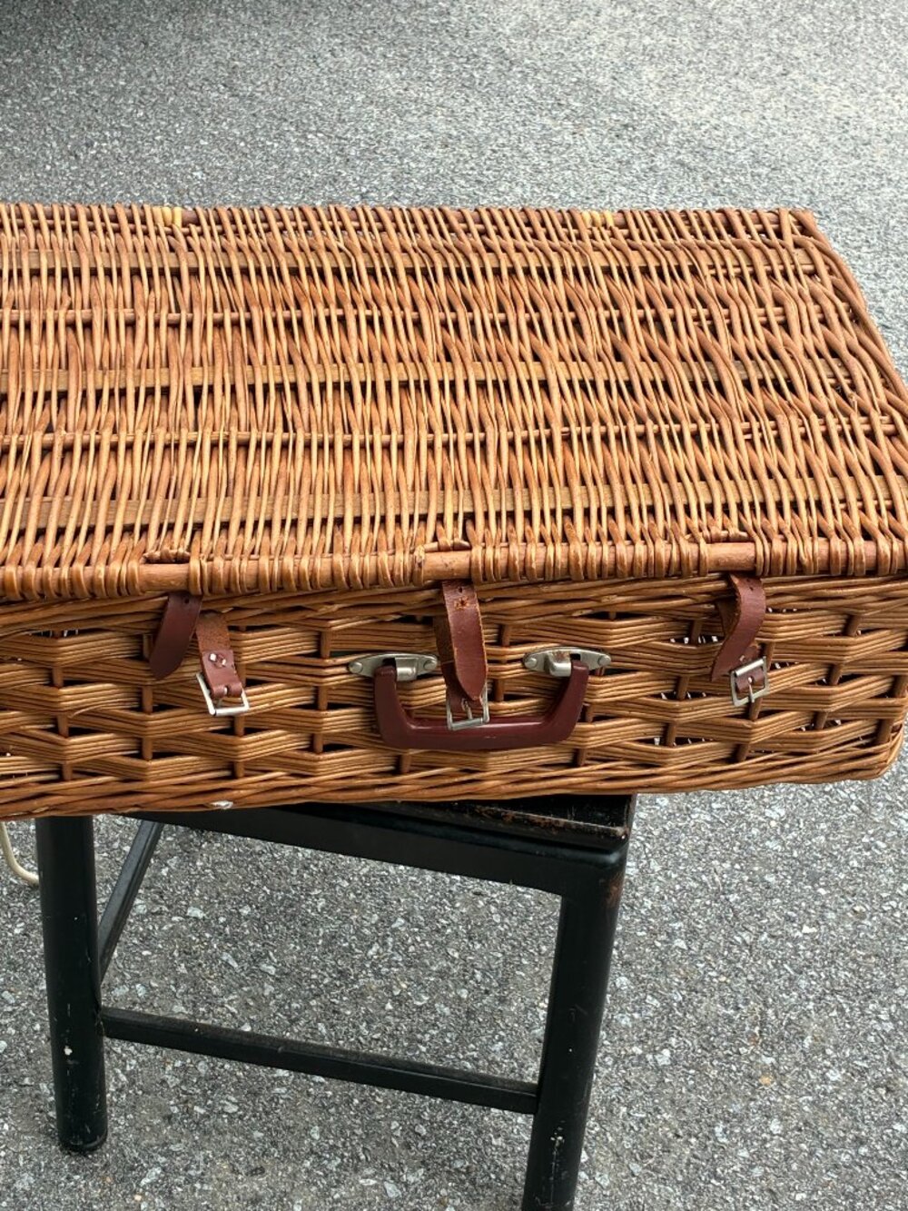 Wicker Picnic Basket Brextor Vintage 1970's
